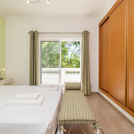 Holiday home Amoreira Ii By Algarvemanta Manta Rota
